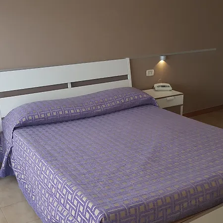 Palatinum מלון 3*