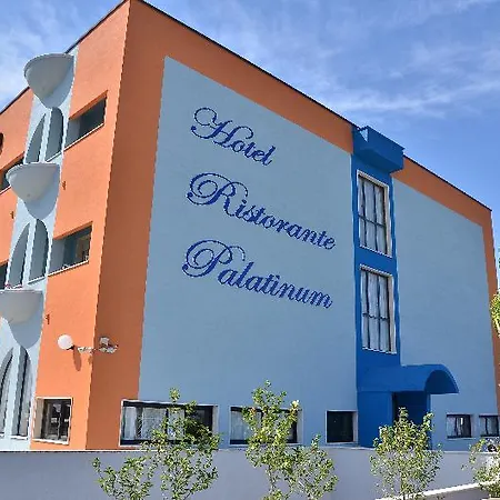 Palatinum מלון